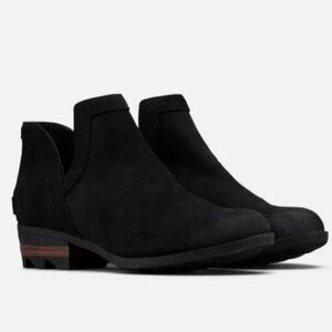Sorel Black Boots‎ Lolla Waterproof Cutout Suede Booties size 6.5